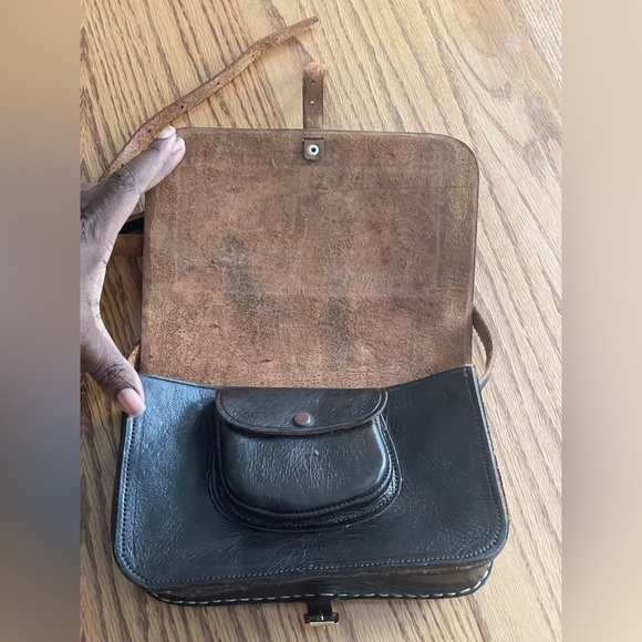 Vintage Brown Leather Hand Made Crossbody Purse - Picture 11 of 15
